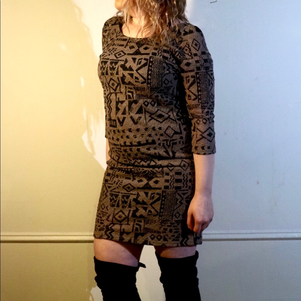 Aztec Pattern Dress - Picture 3 of 7
